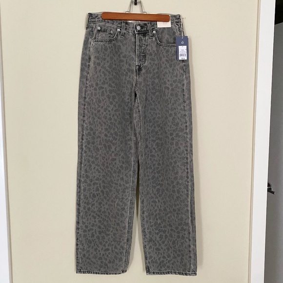 Universal Thread Leopard Print - Women's Mid-Rise 90's Baggy Jeans - Picture 6 of 6